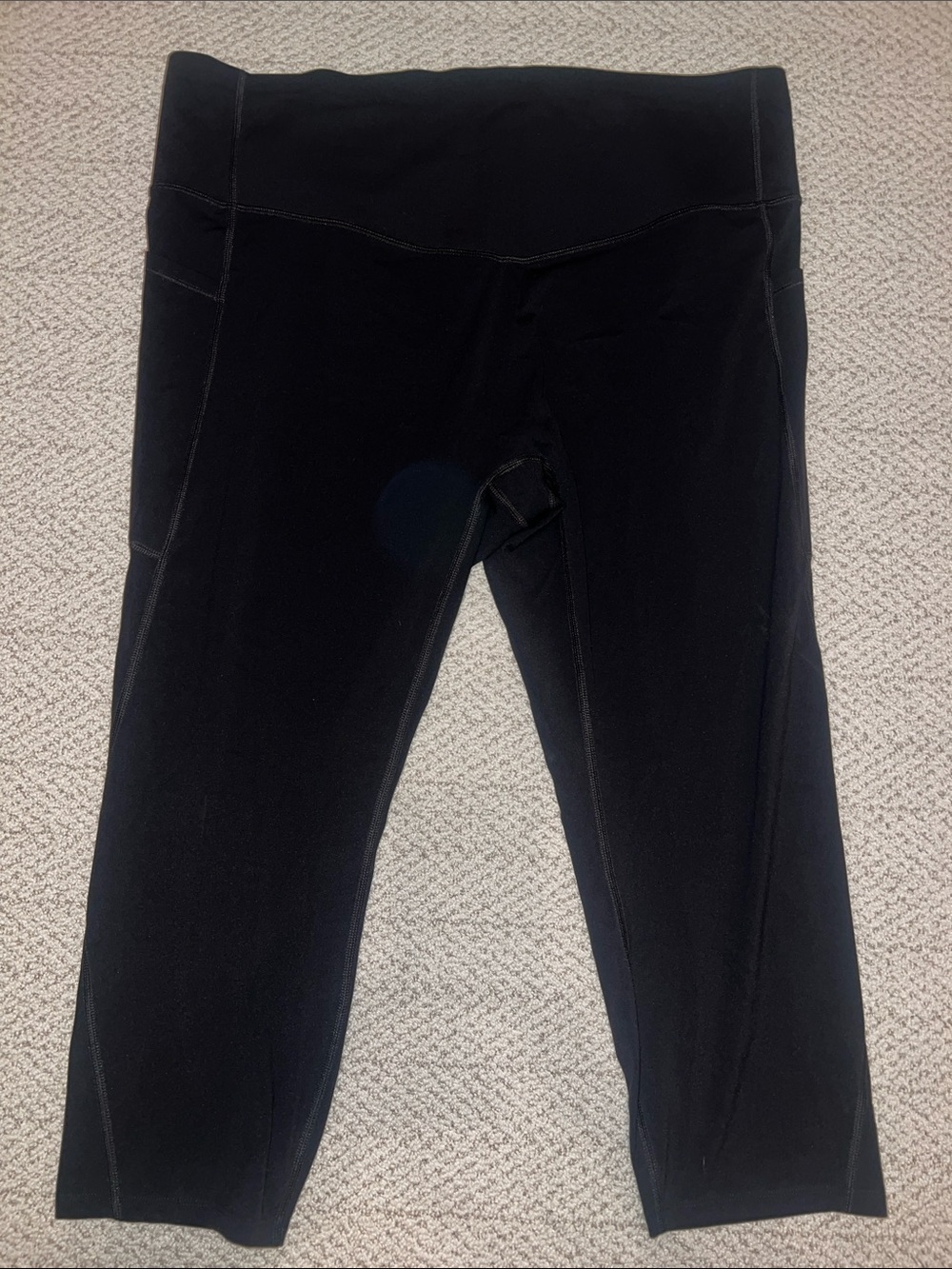 HALARA Black Capri Leggings